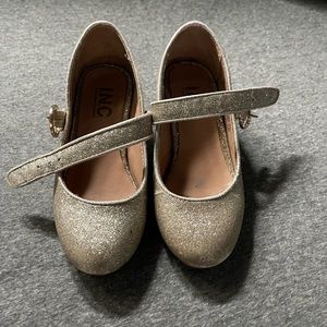 Little girl dress shoes with little heel